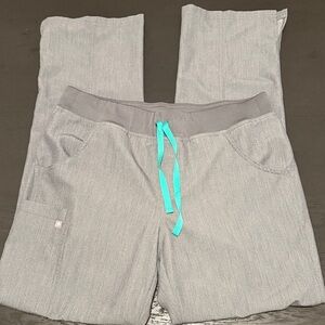 Figs Kade cargo scrub pants in graphite